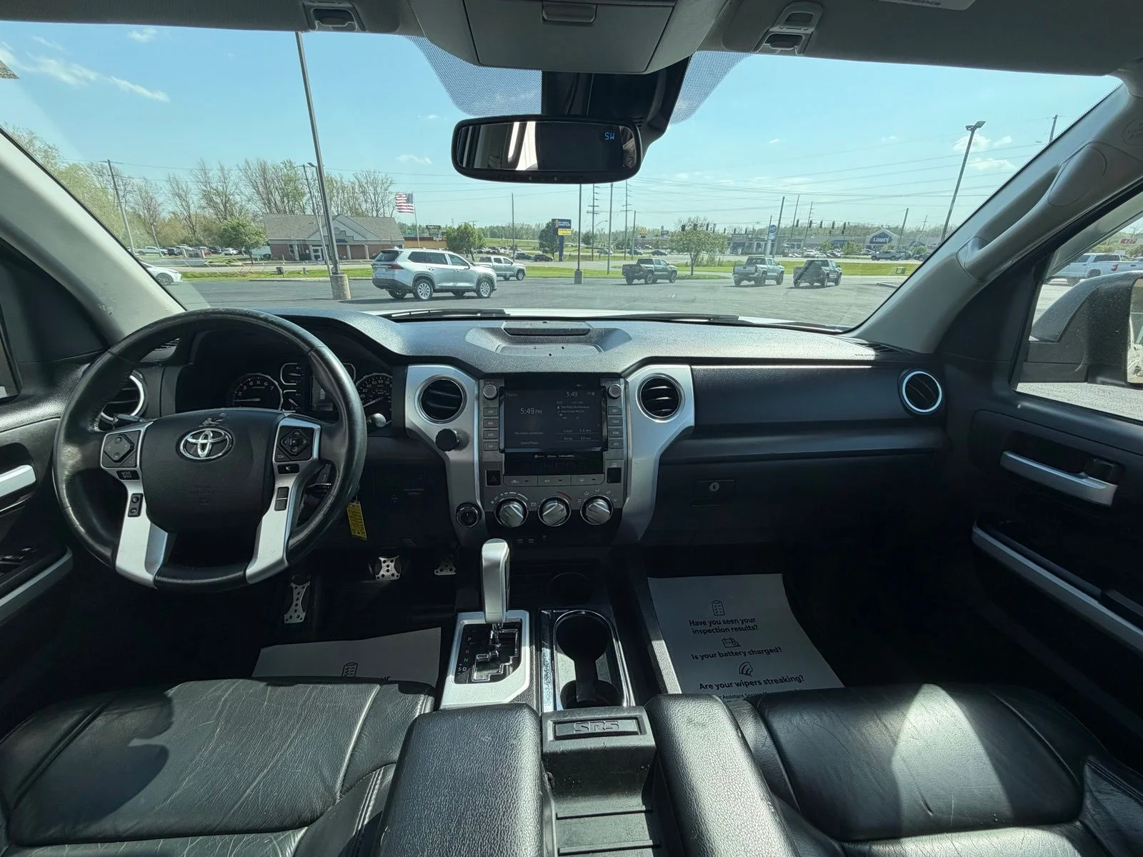 Used 2020 White Toyota SR5 image 18
