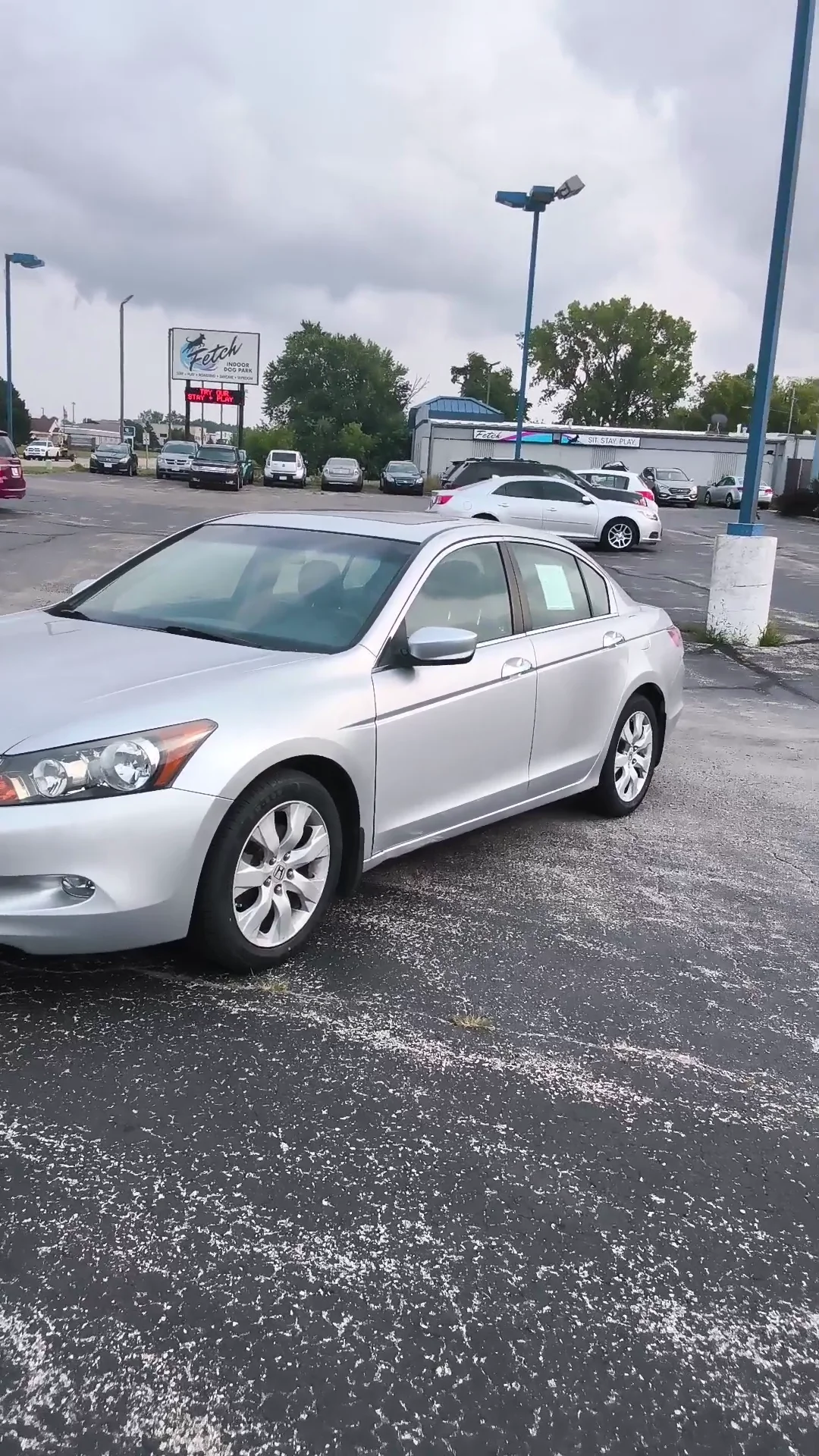 Used 2010 Silver Honda EX-L image 3