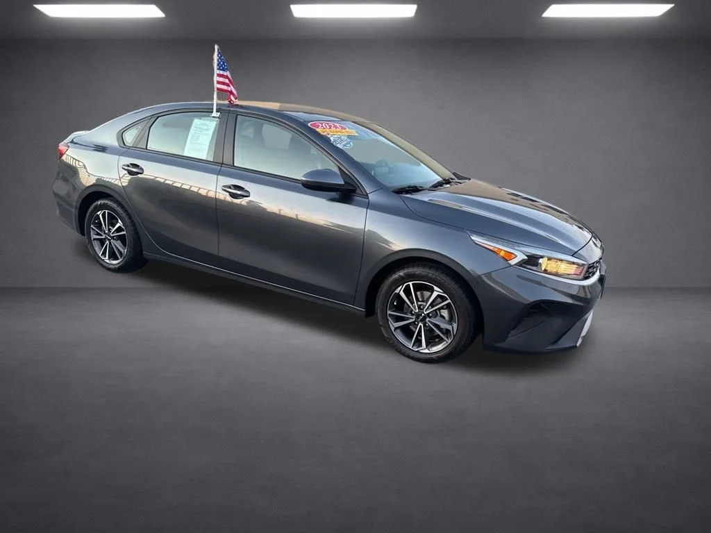2023 Kia Forte LXS