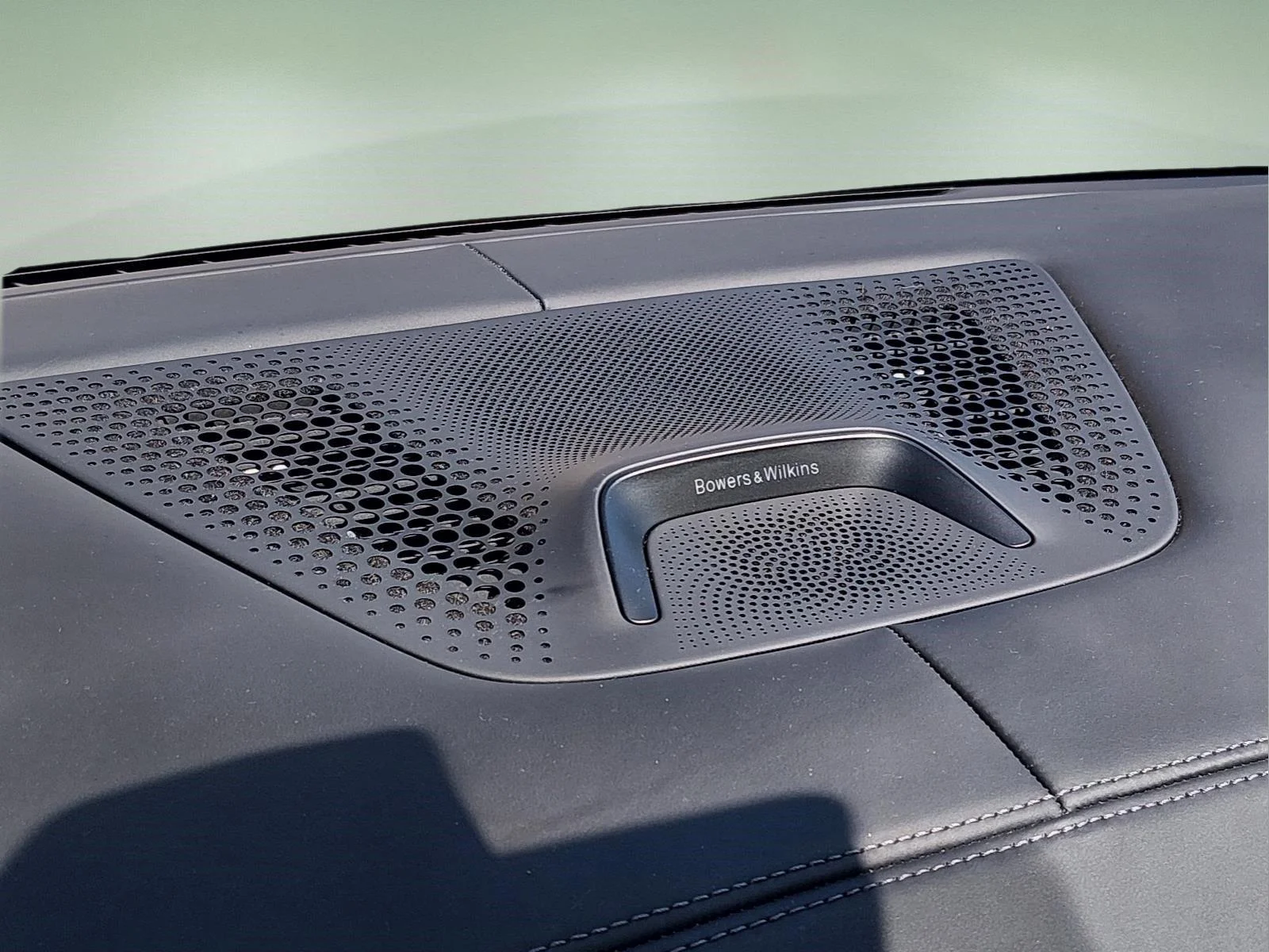 Used 2024 Brooklyn Grey Metallic BMW M60i image 20