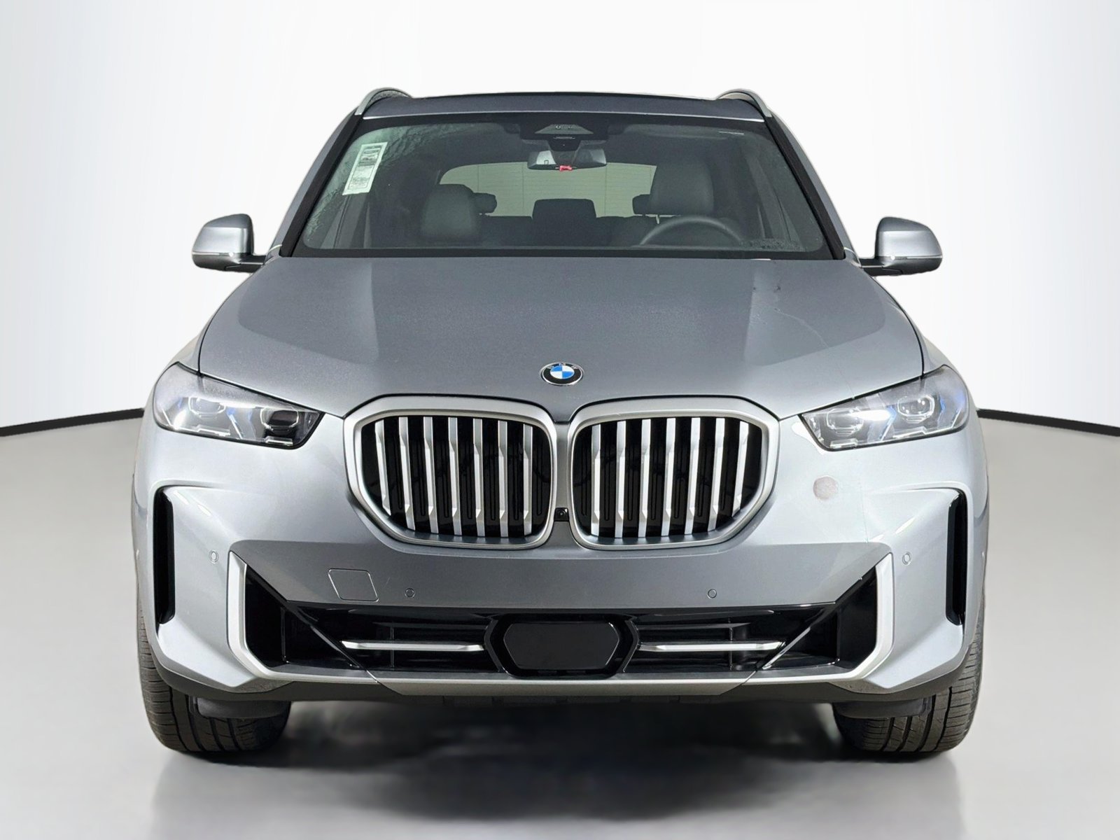 New 2026 Skyscraper Grey Metallic BMW xDrive40i image 2