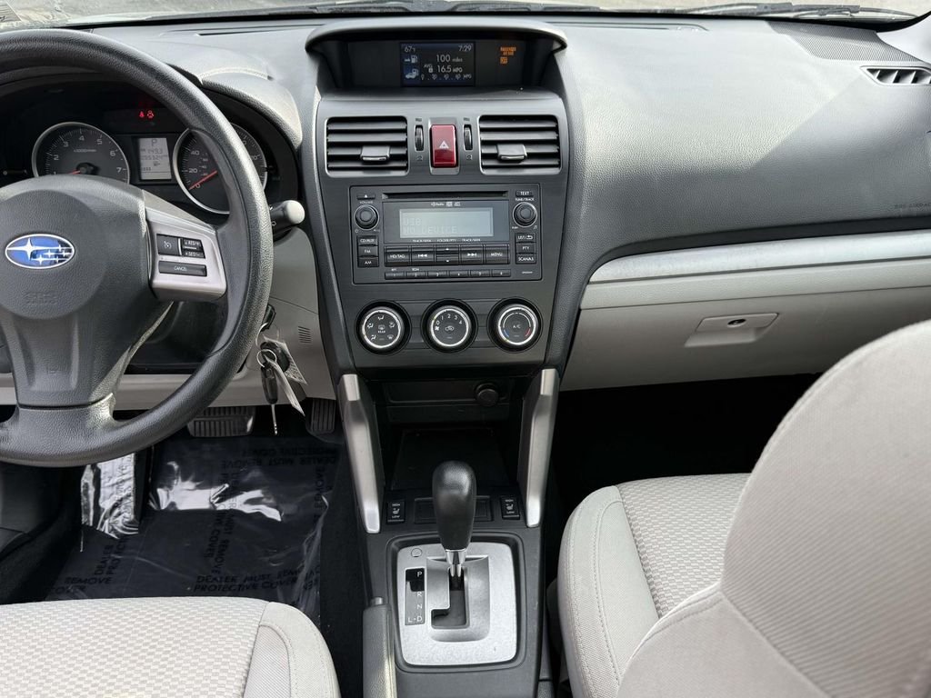 Used 2015 Green Metallic Subaru 2.5i Premium image 19