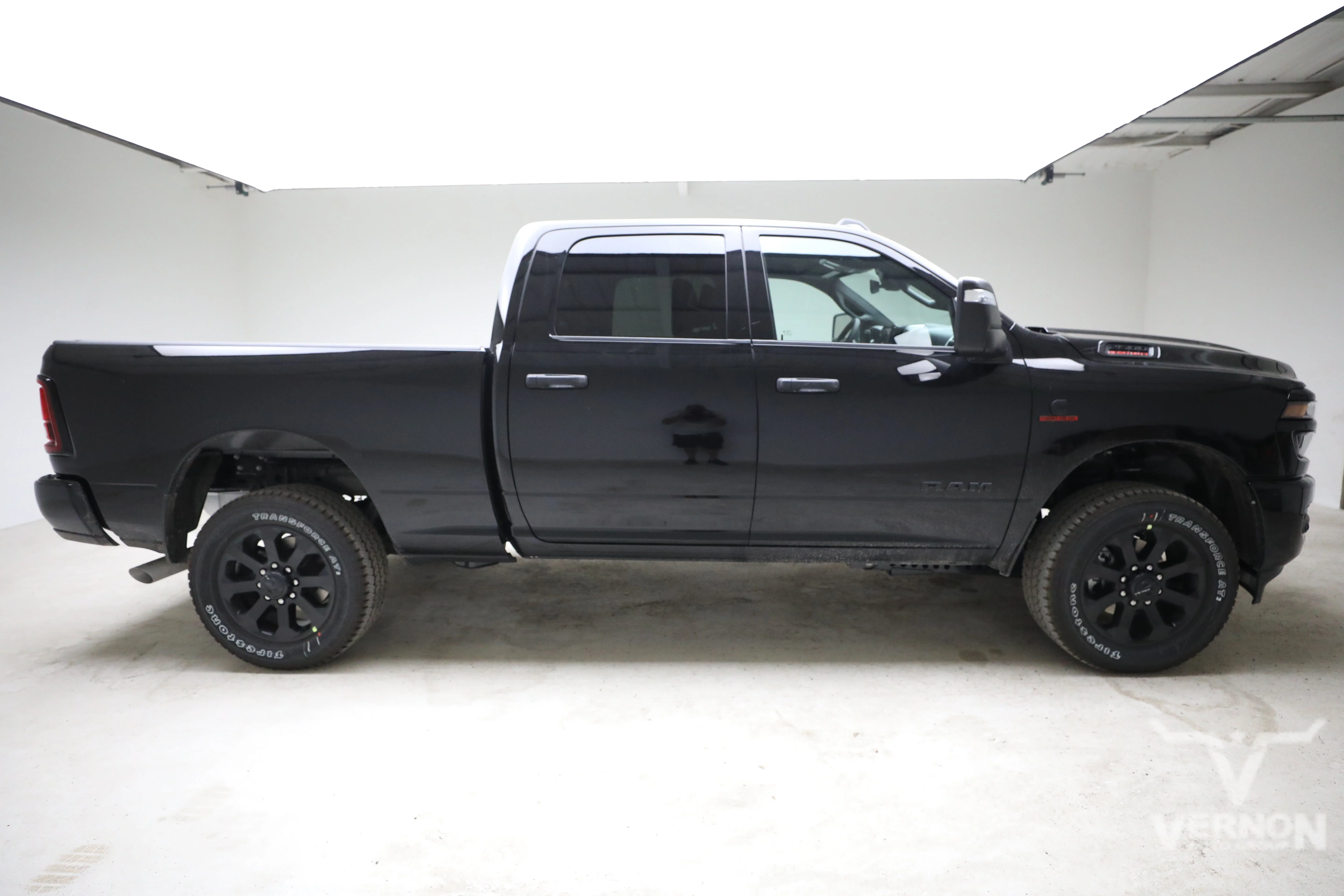 New 2026 Ram 2500 SLT Lonestar Night Edition Crew Cab 4x4