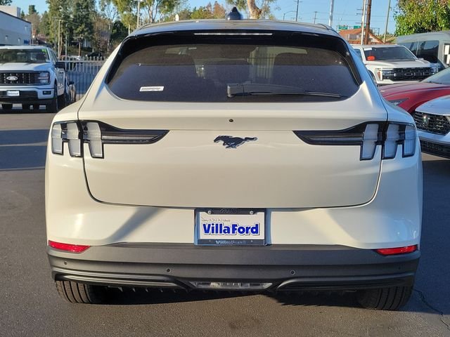 New 2026 Star White Metallic Tri-coat Ford Premium image 21