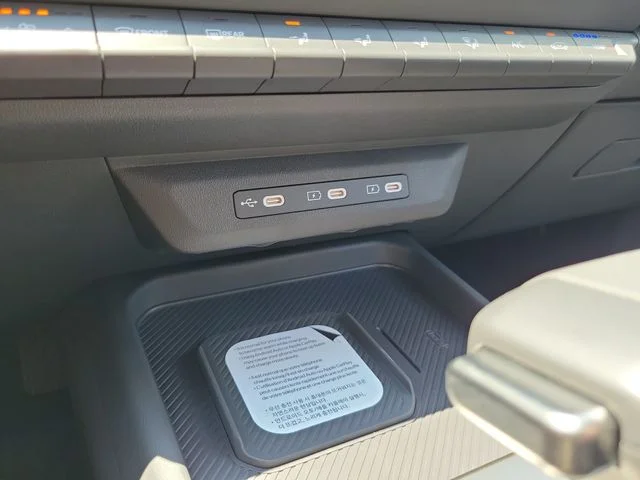 New 2027 Frost Blue / Black Roof Kia S image 20