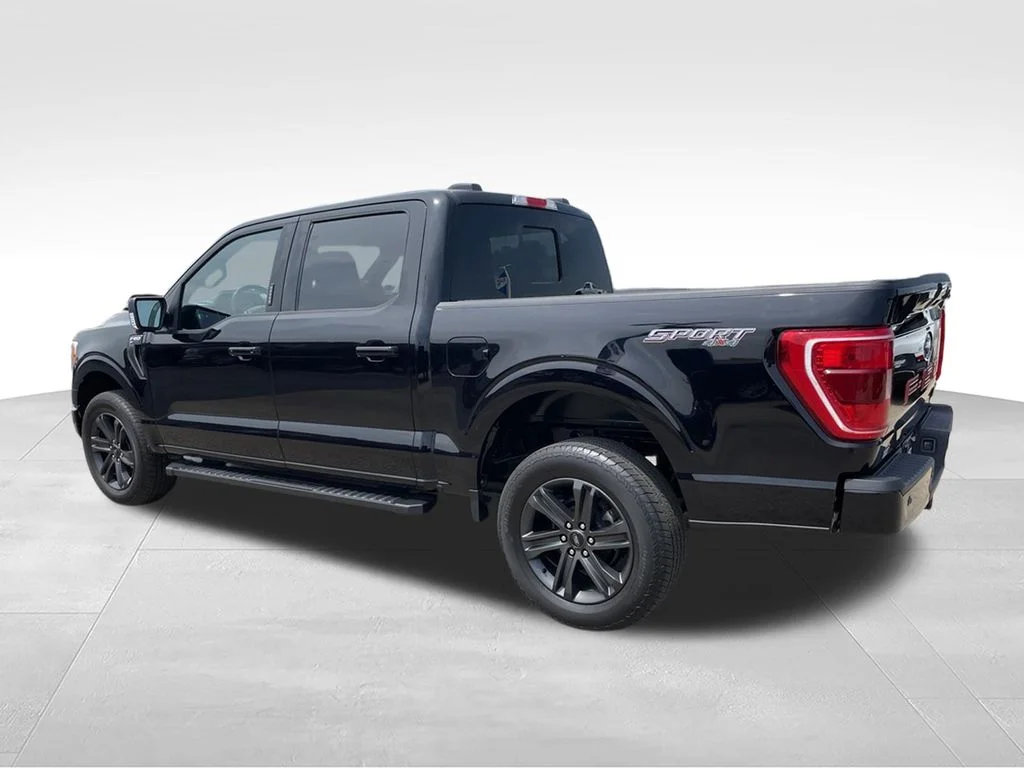 Used 2023 Black Ford XLT image 6