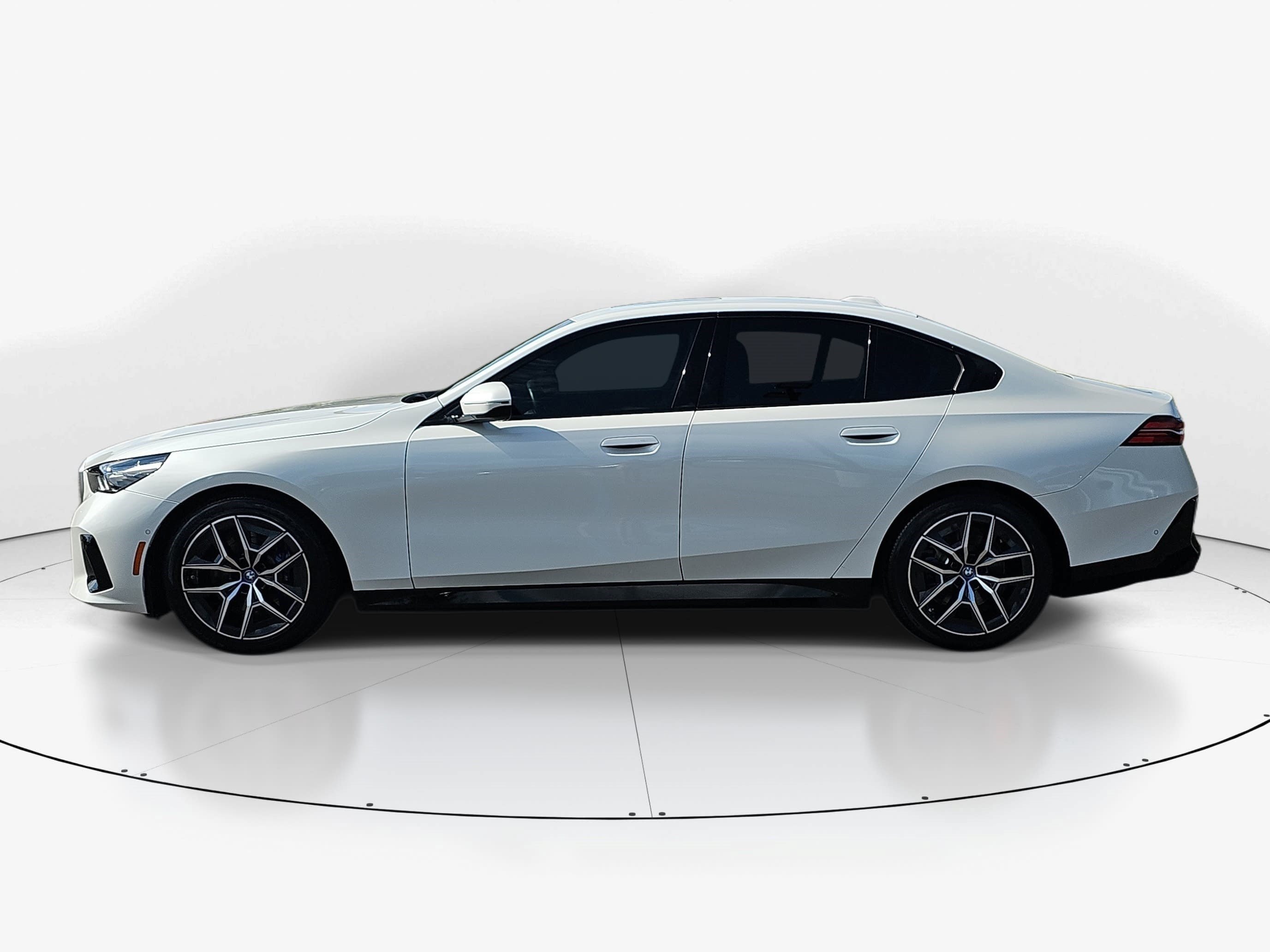 Used 2024 Mineral White Metallic BMW eDrive40 image 6