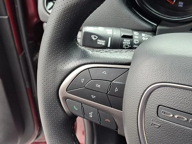 Used 2023 Red Dodge SXT image 19