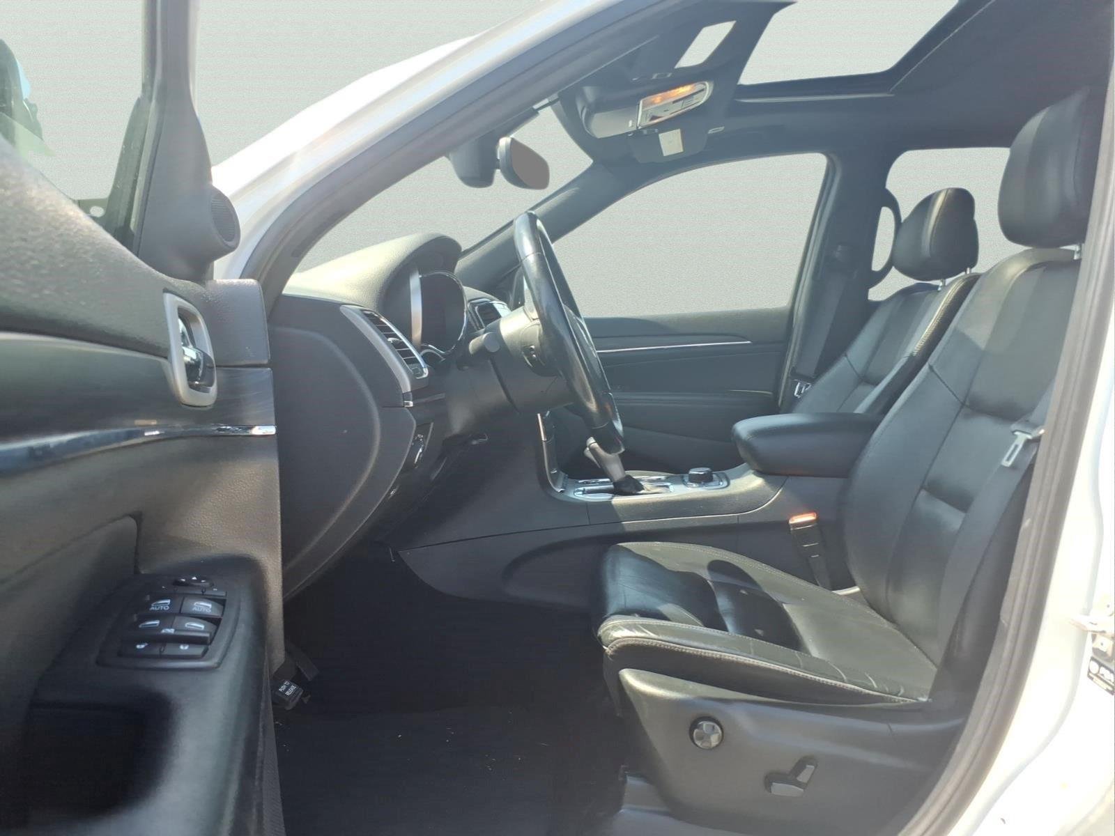 Used 2021 Bright White Clearcoat Jeep Limited image 16
