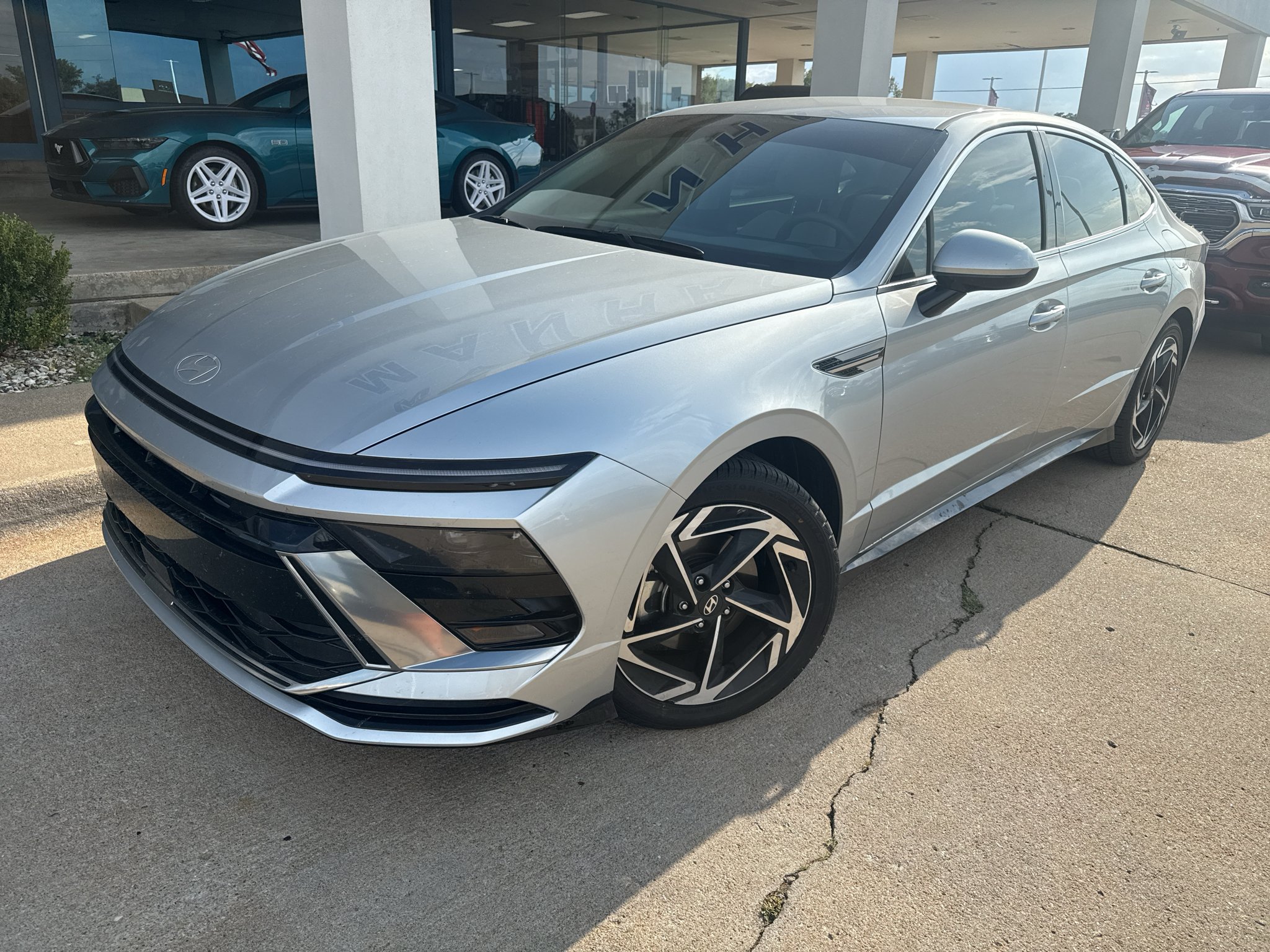 Used 2026 Aero Silver Hyundai SEL image 7