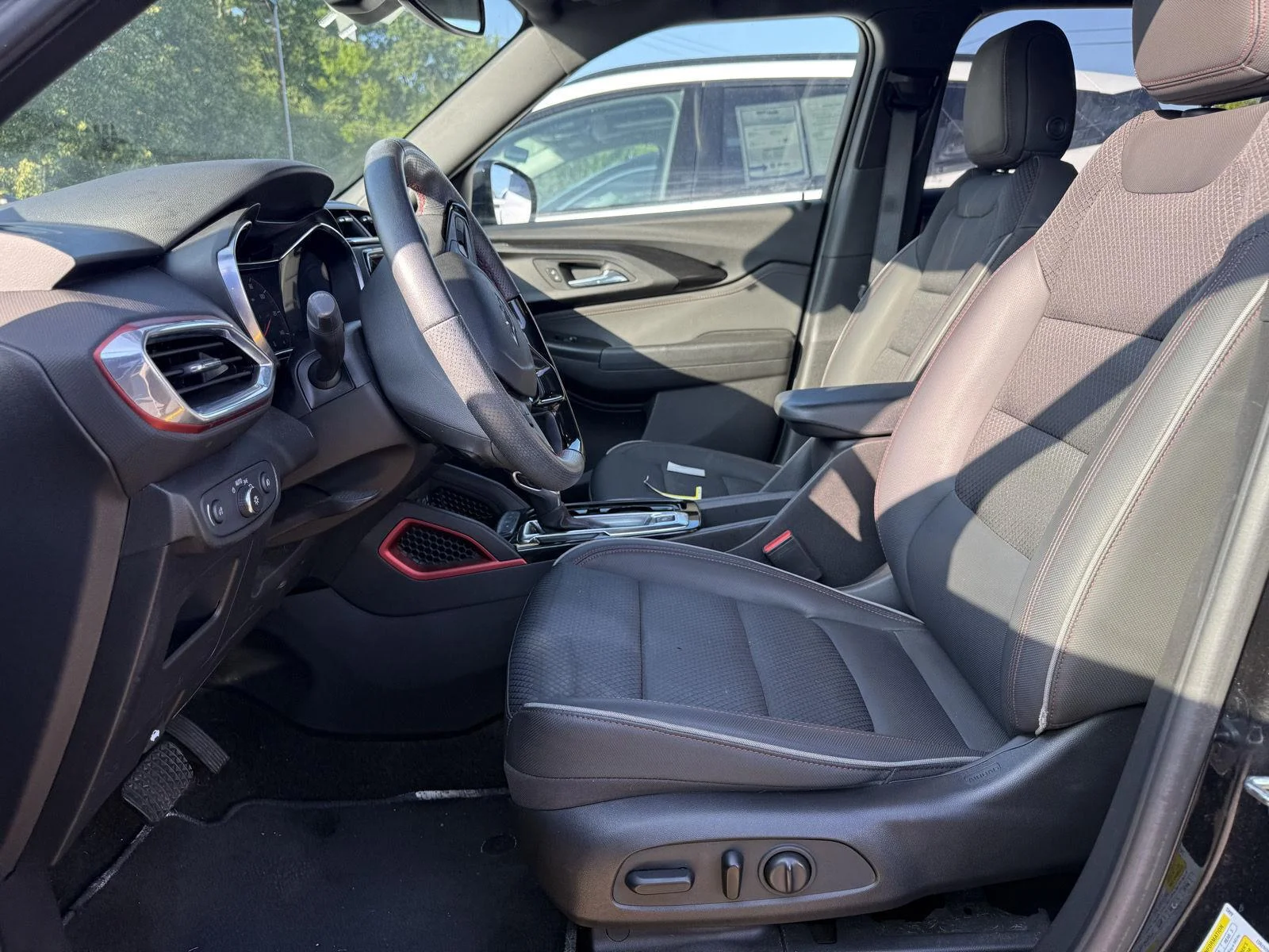 Used 2022 Mosaic Black Metallic Chevrolet RS image 10