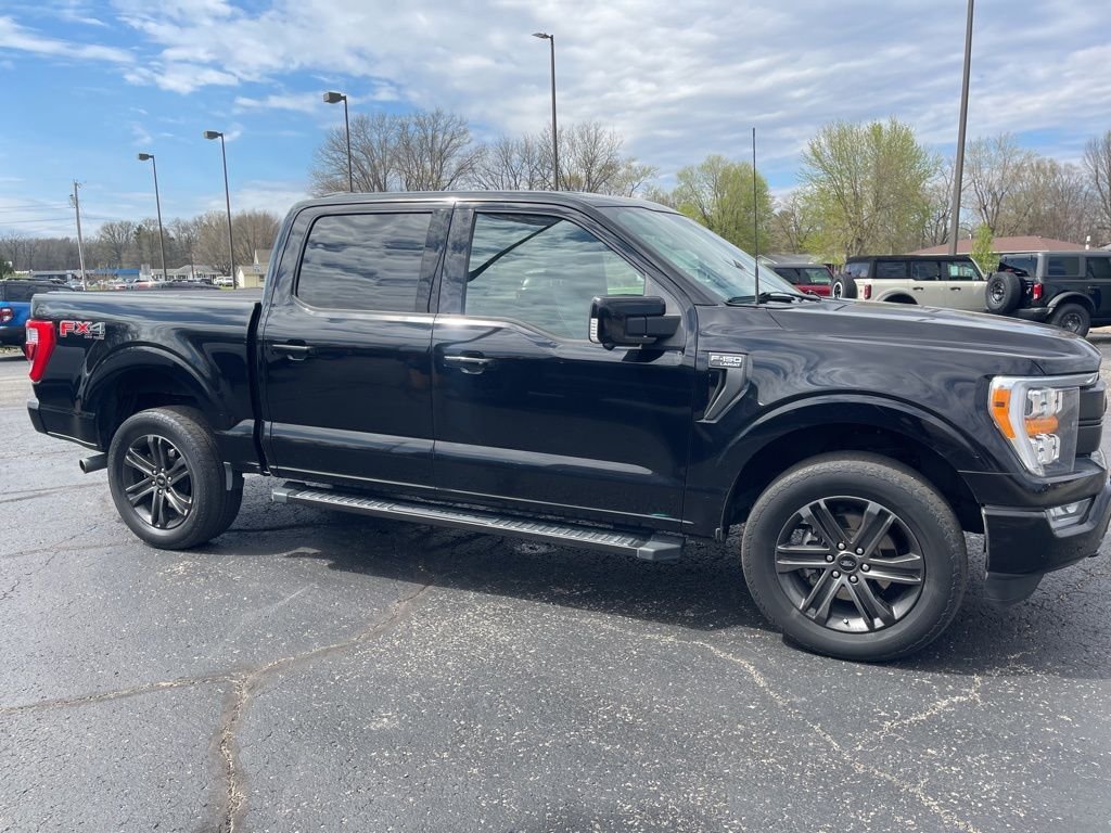 Used 2022 Black Ford Lariat image 10
