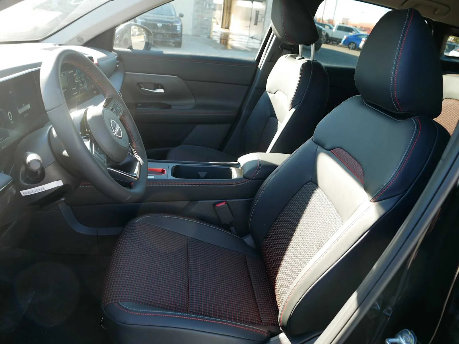 2026 Nissan KICKS SR AWD - Photo 10