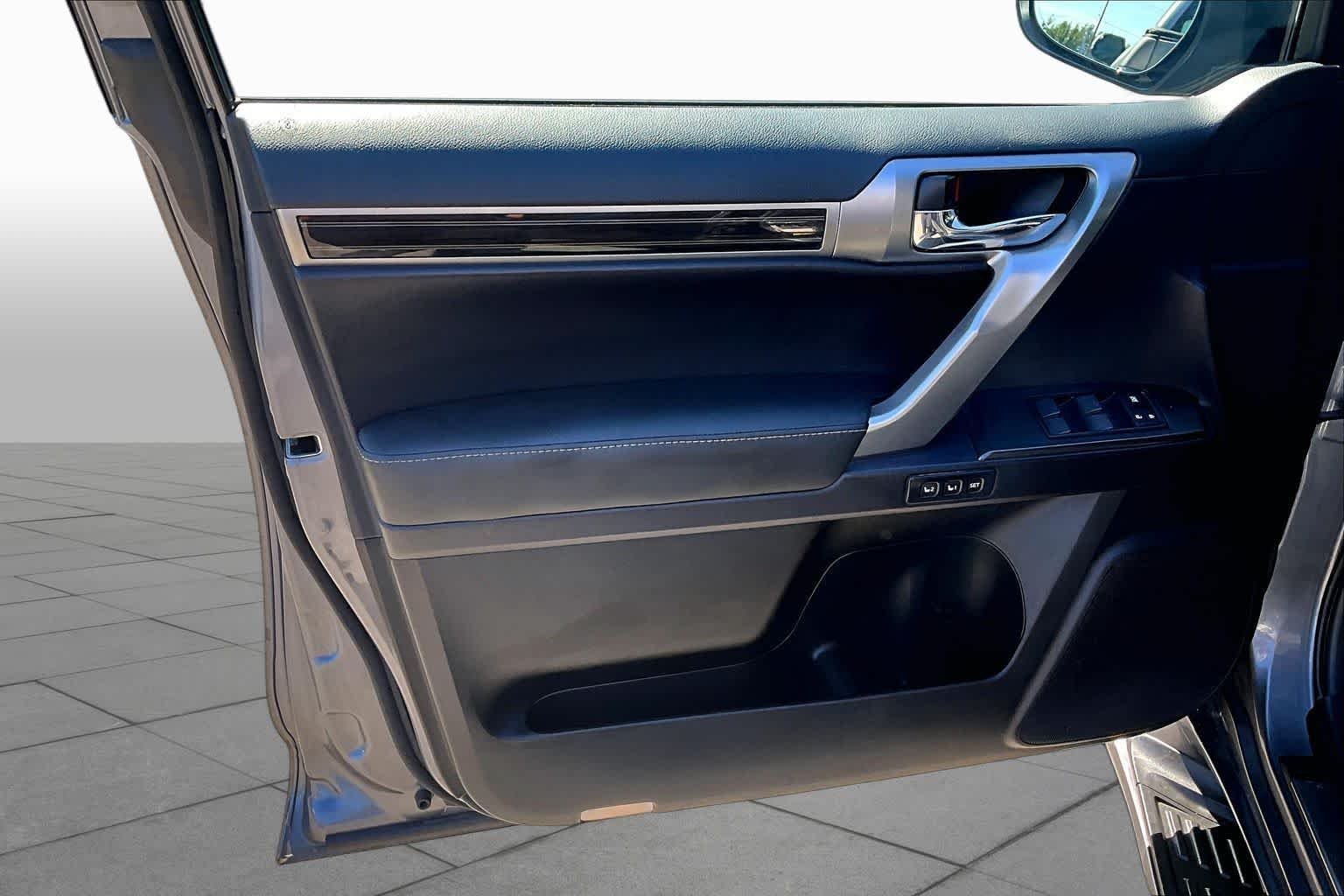 Used 2023 Nebula Gray Pearl Lexus Premium image 21