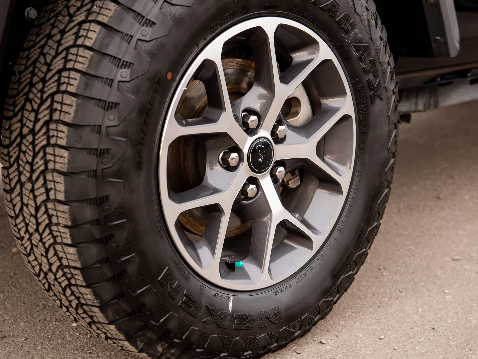 Used 2025 Black Jeep Sport S* 4 Door 4x4, LOW KM, Heated Seats & Wheel, Remote Start image 12