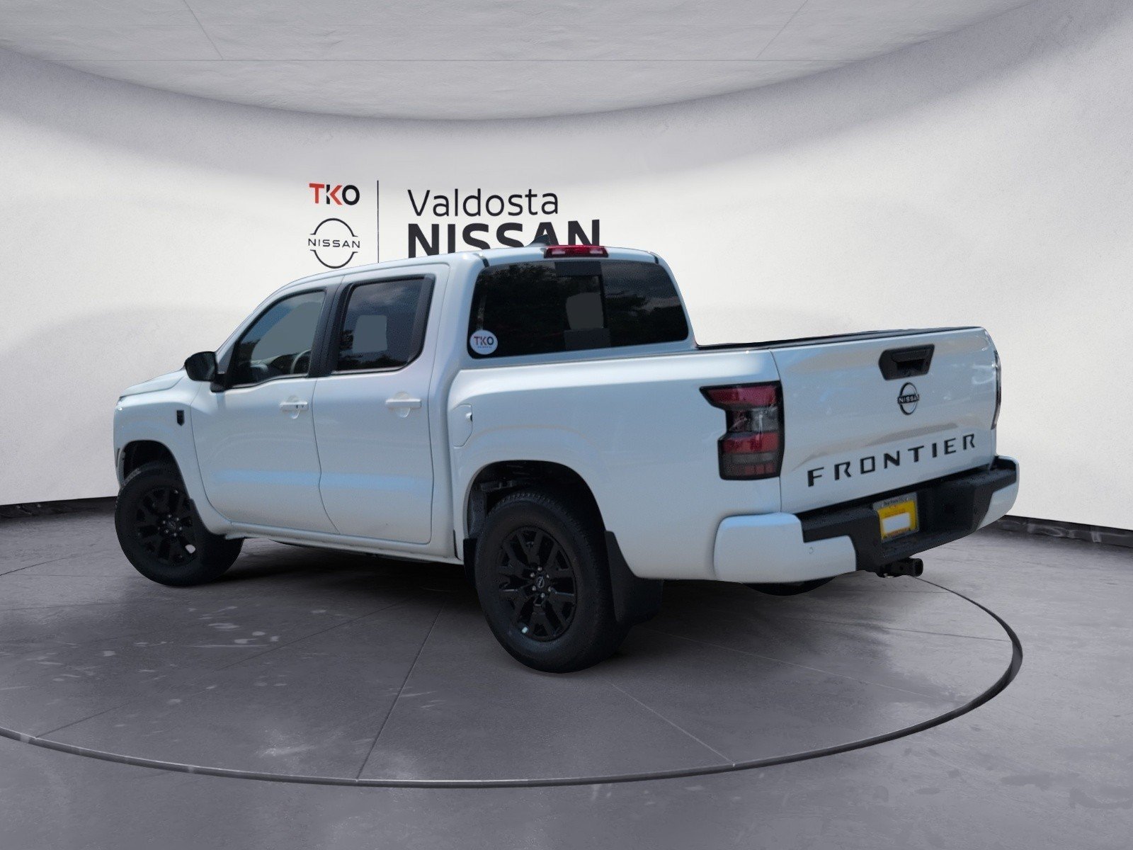 New 2026 Glacier White Nissan Crew Cab SV image 9