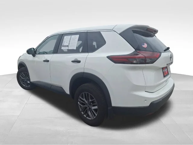 Certified Used 2025 White Nissan S image 6