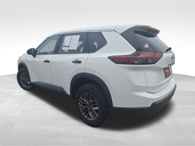 Used 2025 White Nissan S image 6