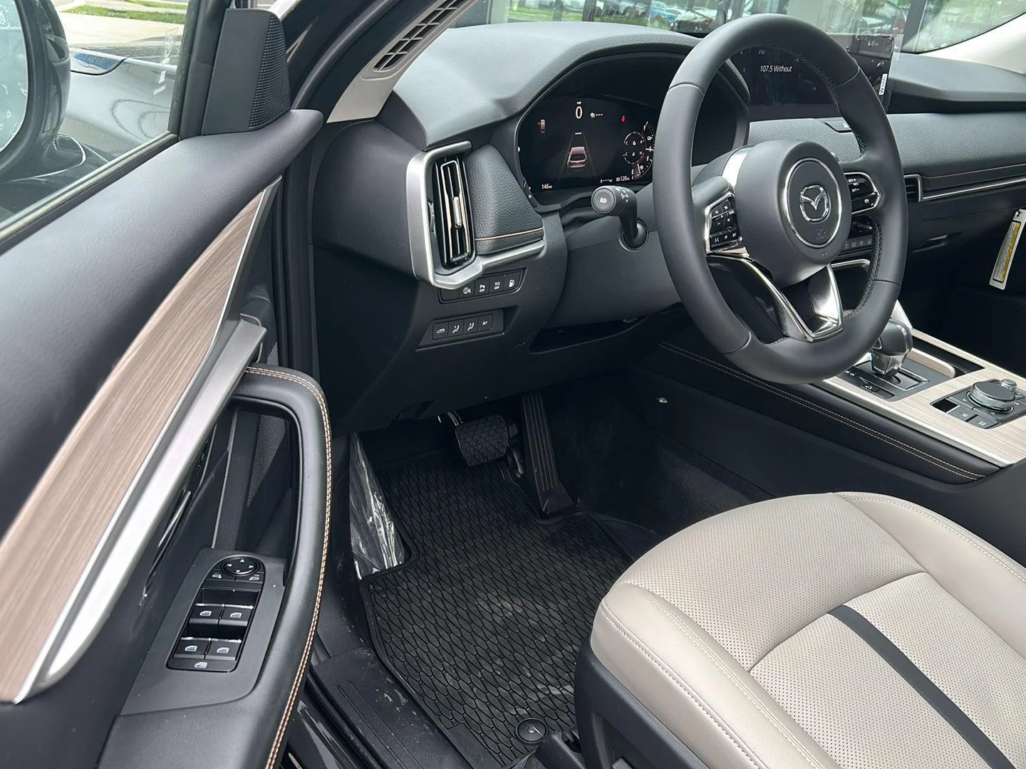2026 Mazda CX-90 Preferred Package - Photo 8