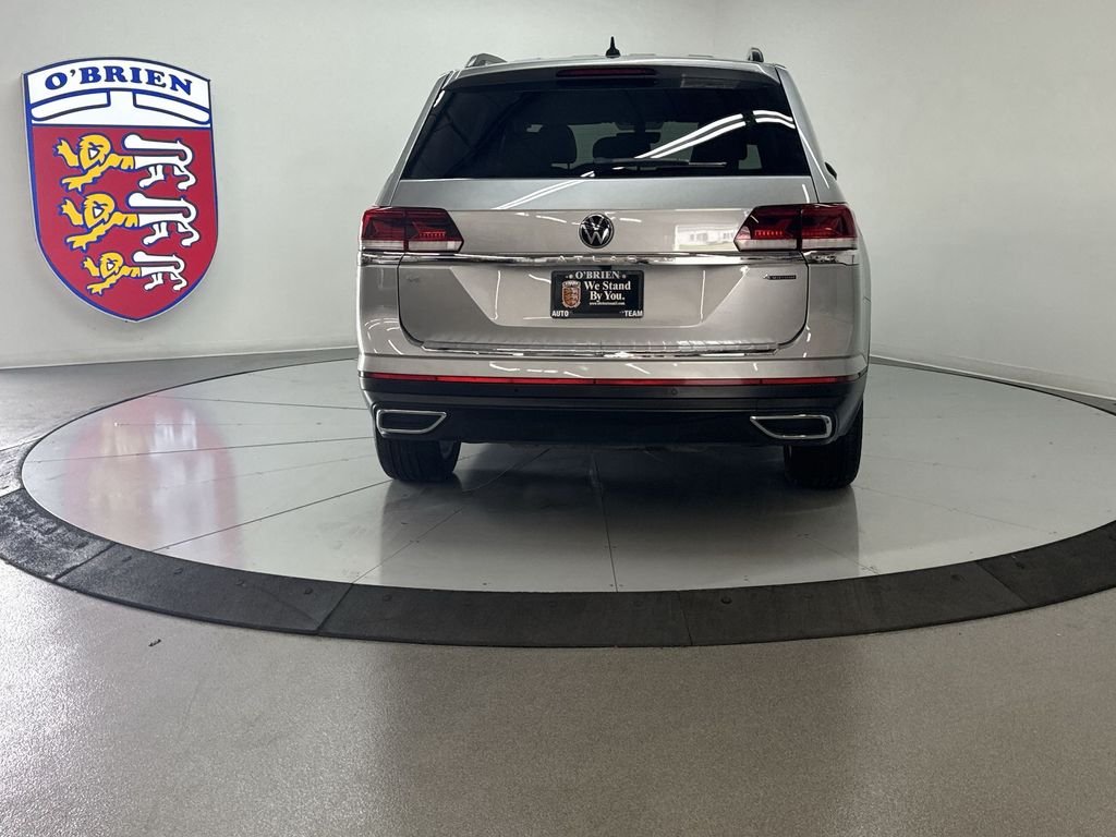 Used 2023 Platinum Gray Metallic Volkswagen 2.0T SE w/Technology image 11