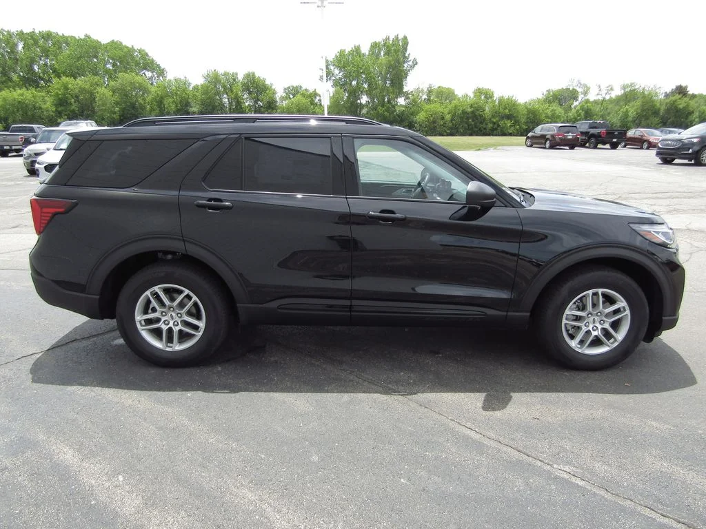 New 2026 Agate Black Metallic Ford Active image 6