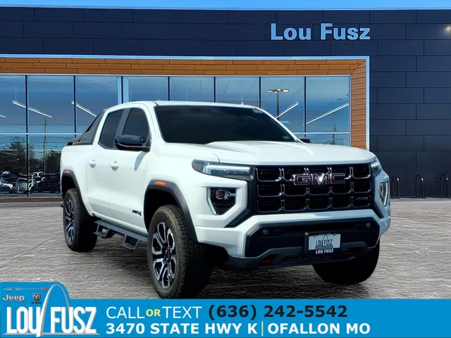 2025 GMC Canyon 4WD AT4