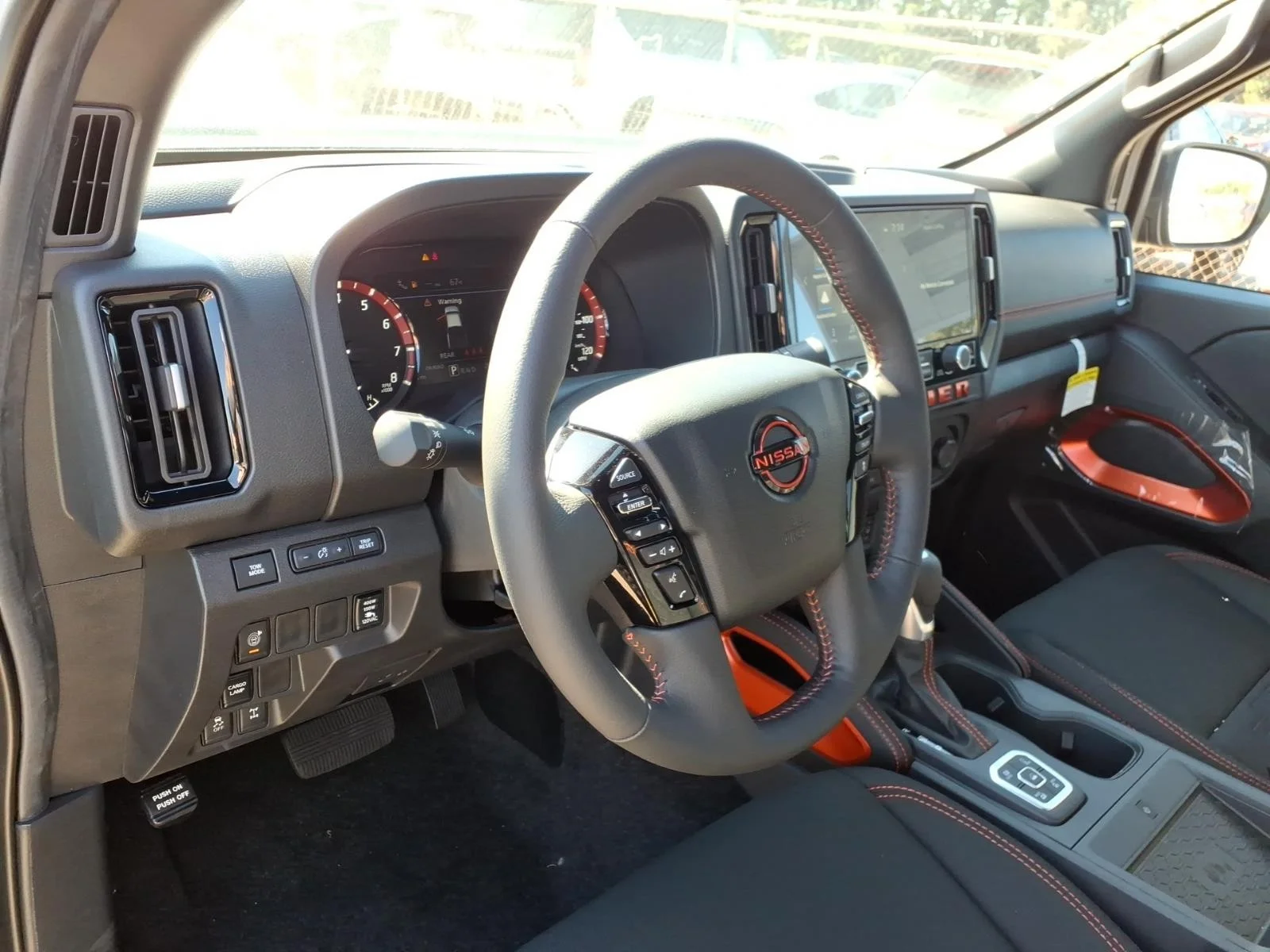 2026 Nissan Frontier Crew Cab PRO-4X® - 10