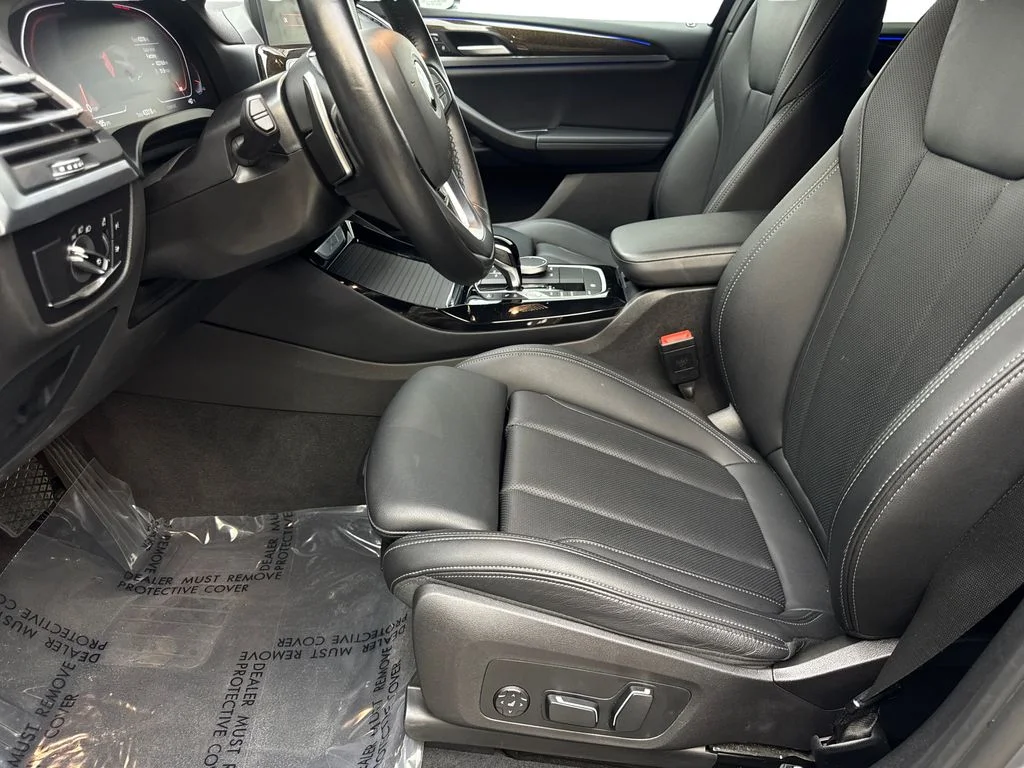 Used 2024 Gray BMW sDrive30i image 26