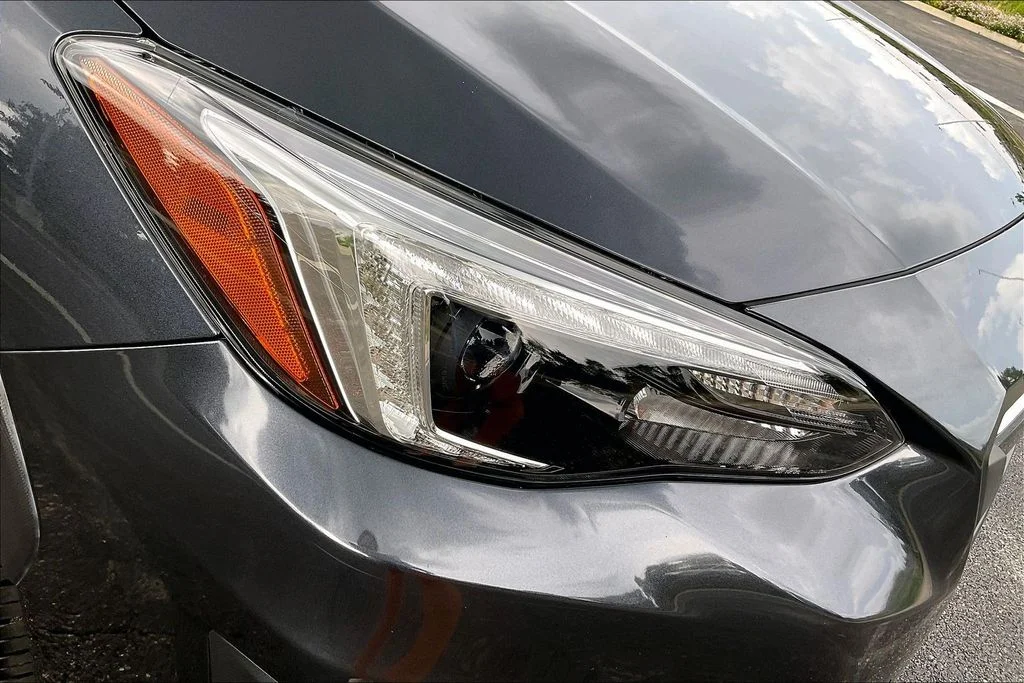 Used 2018 Dark Gray Metallic Subaru 2.0i Limited image 29