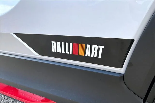 Used 2024 White Mitsubishi Ralliart image 23