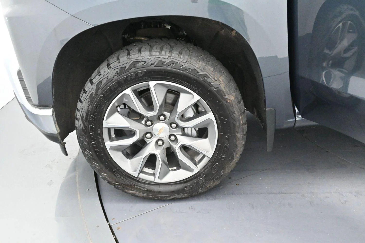 Used 2021 Shadow Gray Metallic Chevrolet LT image 35