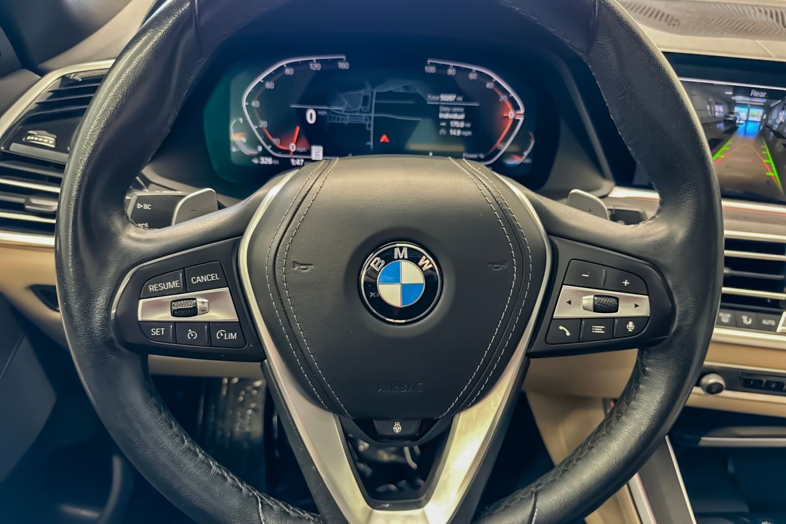 Used 2022 Gray BMW xDrive40i image 26