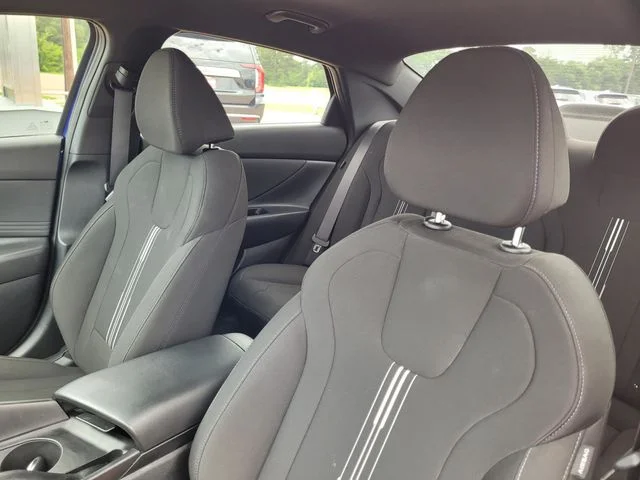 Used 2025 Blue Hyundai SEL Sport image 30