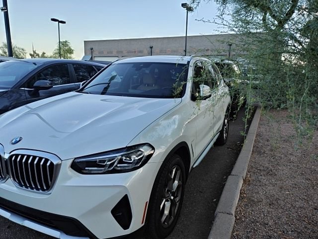 Used 2022 Mineral White Metallic BMW sDrive30i image 15