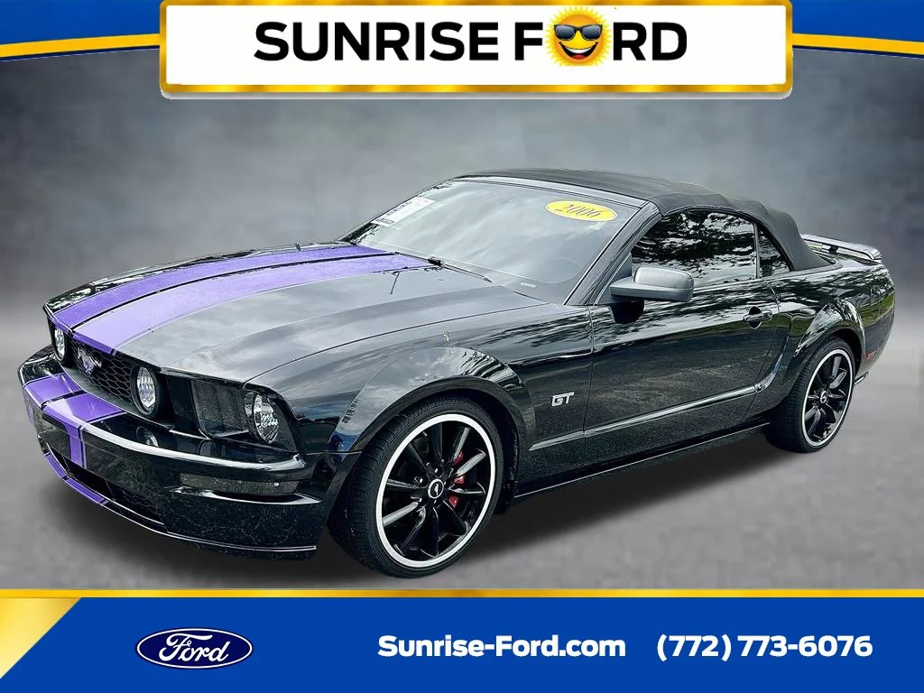 Used 2006 Black Clearcoat Ford  image 1
