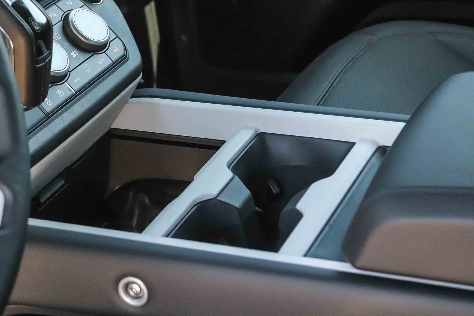 New 2026 Santorini Black Land Rover X-Dynamic SE image 19
