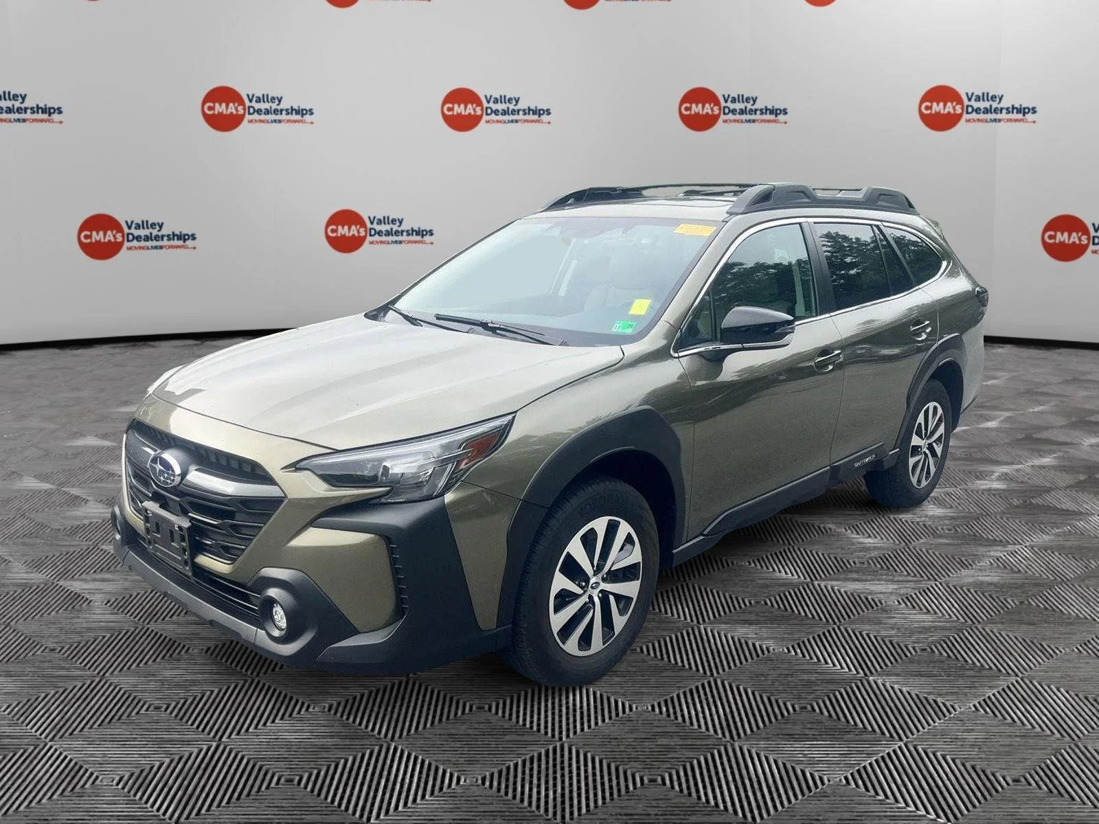 Used 2025 Autumn Green Metallic Subaru Premium image 9