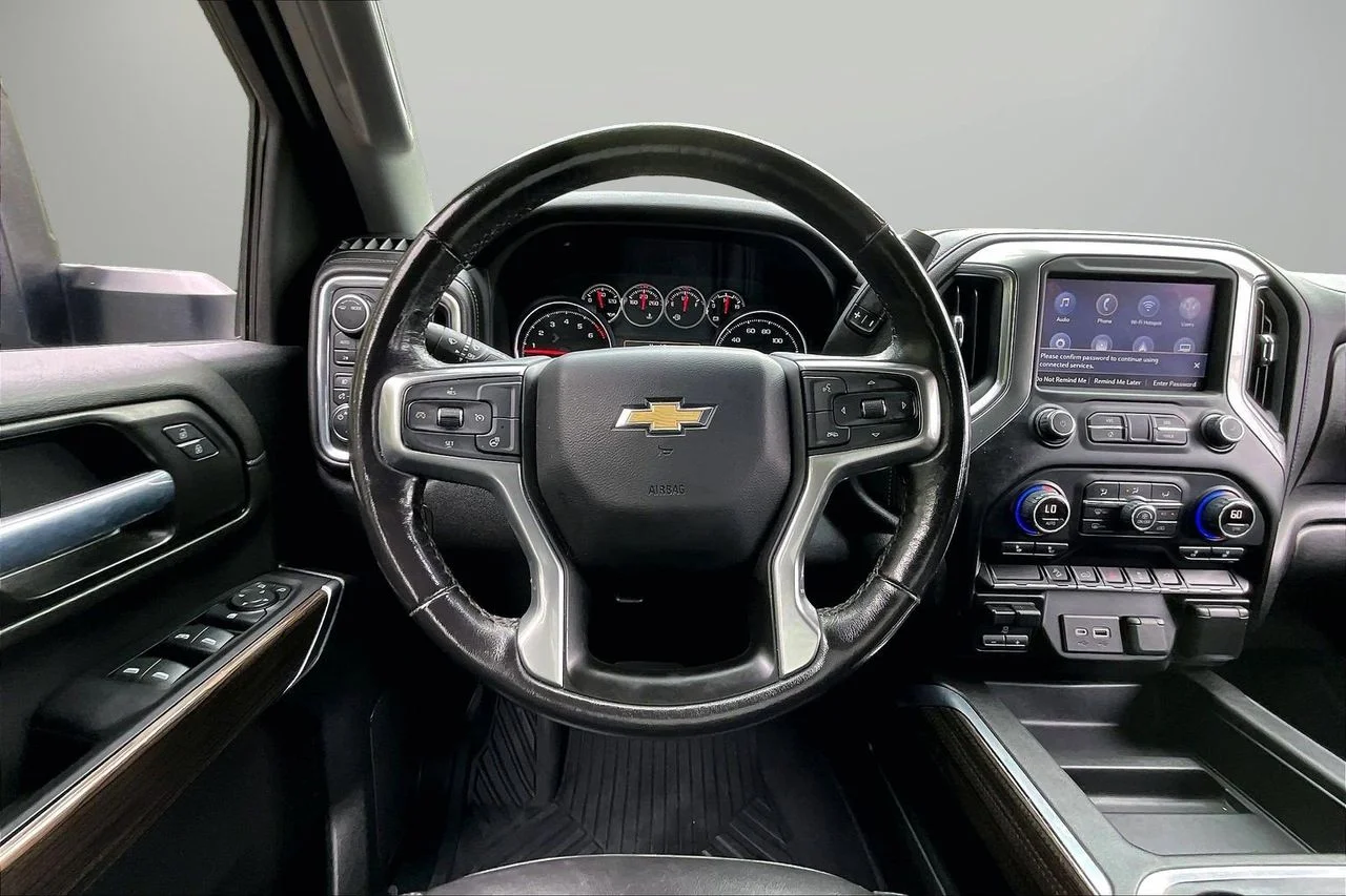 Used 2022 Silver Chevrolet LT image 11