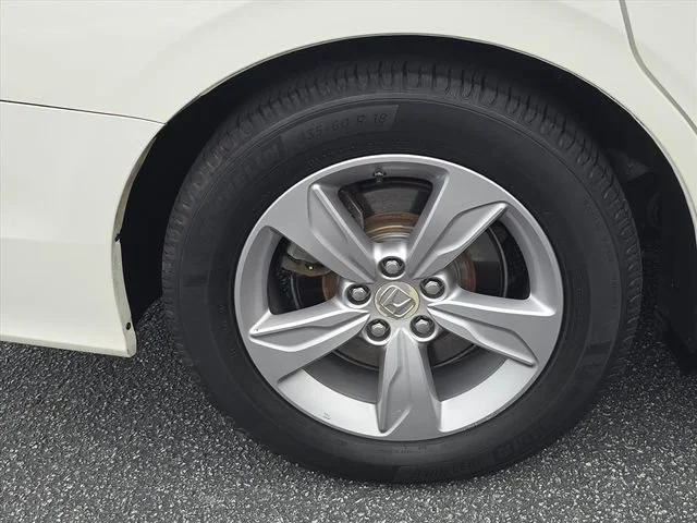 Used 2018 White Honda EX-L image 31