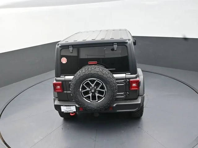 New 2026 Granite Crystal Metallic Clear-Coat Exterior Paint Jeep Rubicon image 16