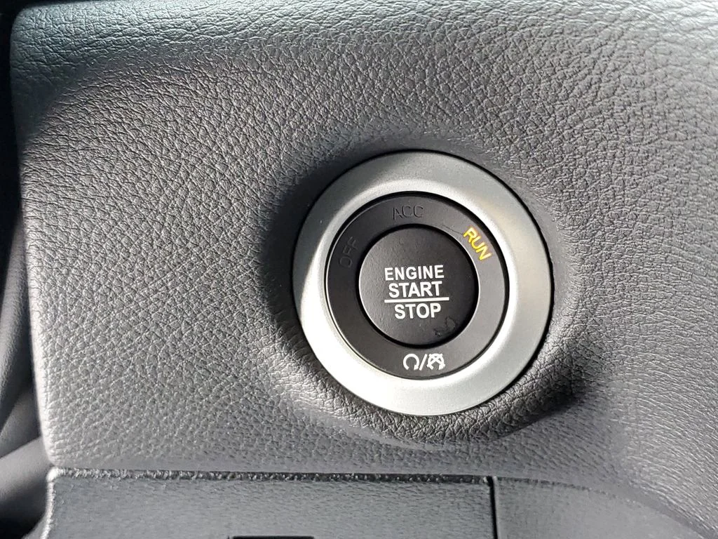 2026 Chrysler Pacifica Select - Photo 15