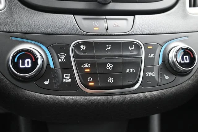 Used 2024 Mosaic Black Metallic Chevrolet 1LT image 18