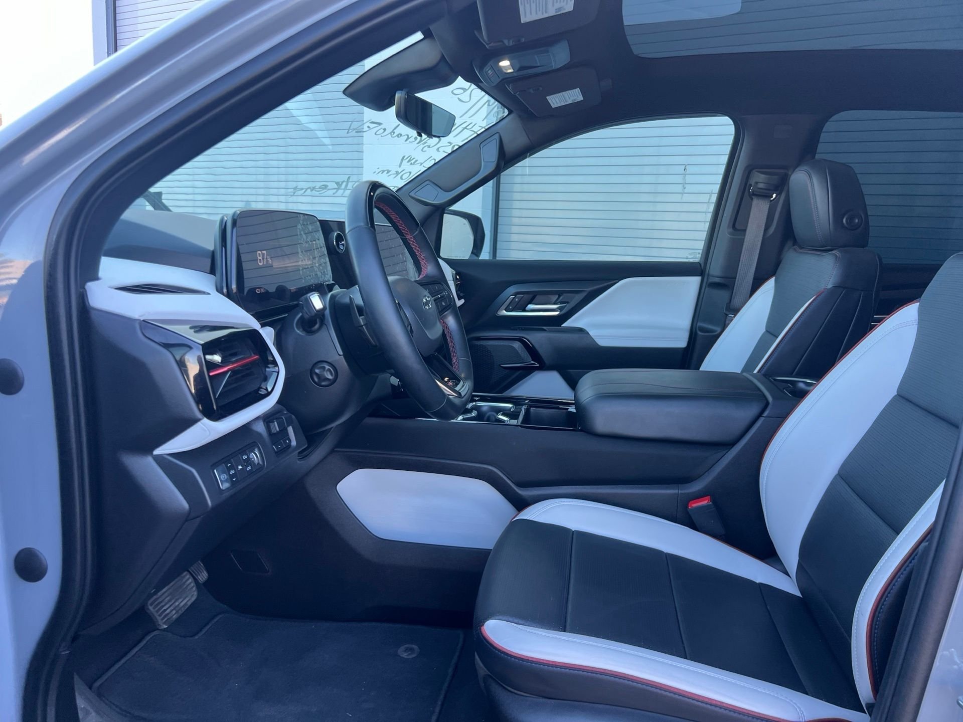 Used 2025 Gray Chevrolet RST image 30