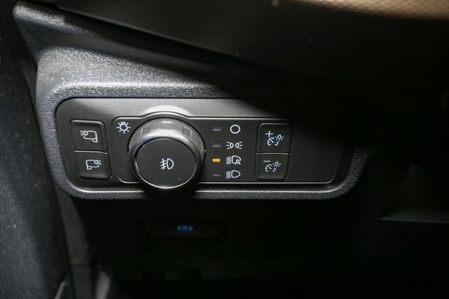 Used 2022  Ford Outer Banks image 33