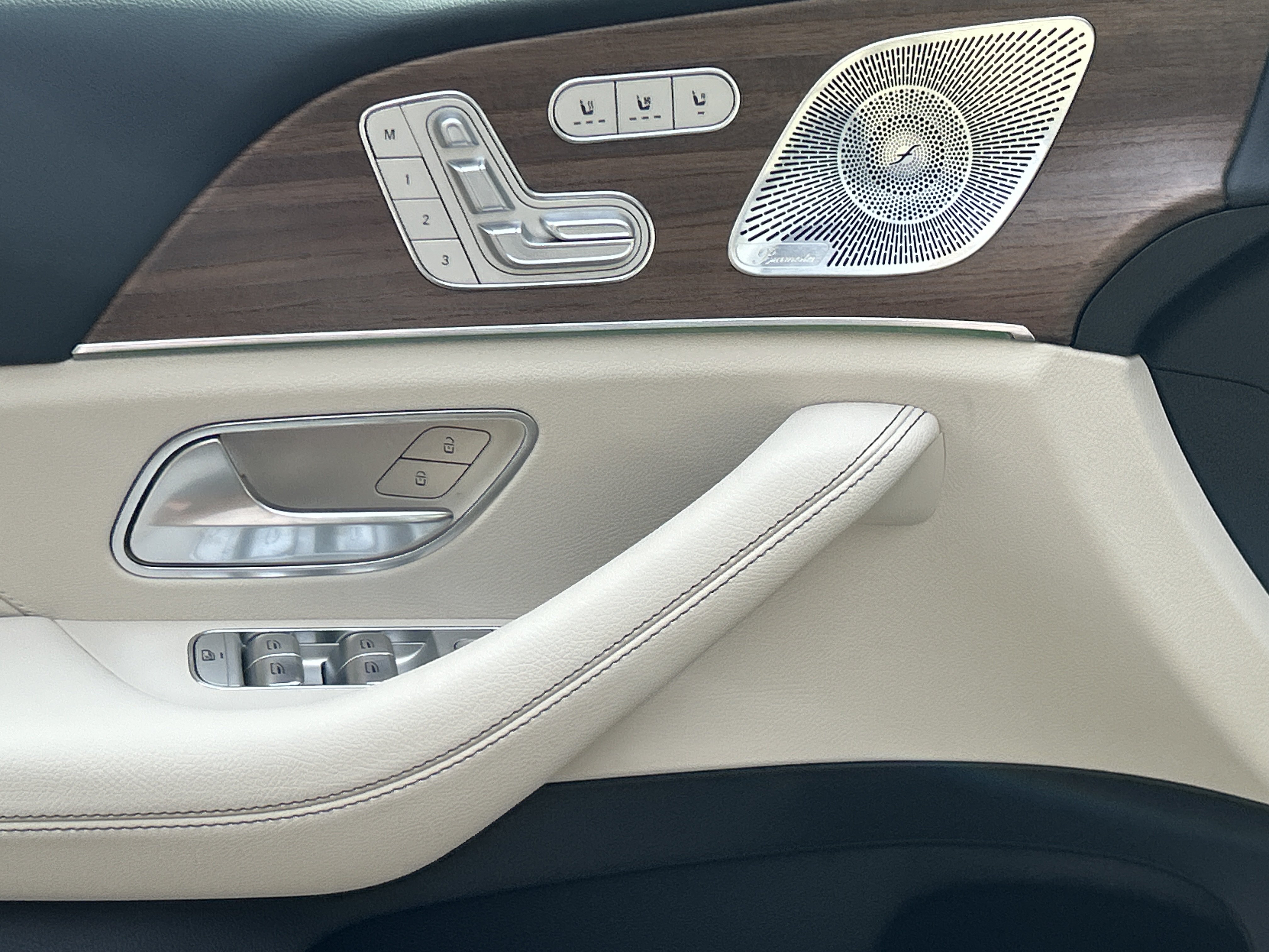 New 2026 Selenite Grey Metallic Mercedes-Benz GLE 350 SUV image 16