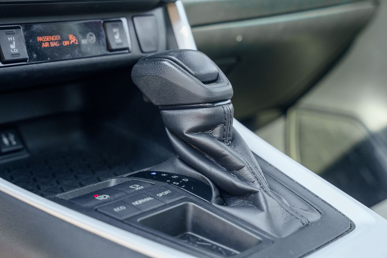 Used 2019 Red Toyota XLE image 30