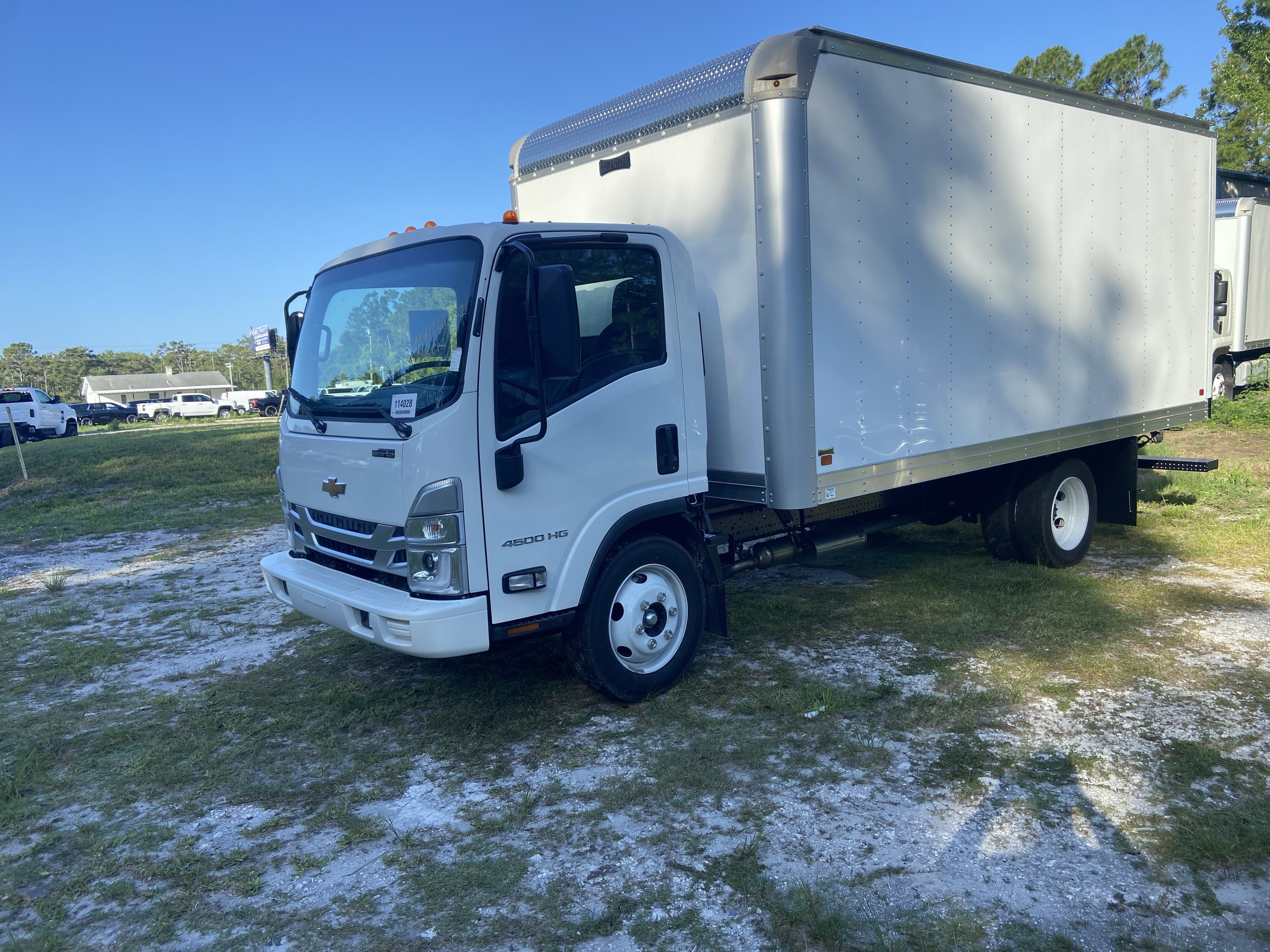 2026 Chevrolet Low Cab Forward 4500 Gas 176" WB Regular Cab's photo