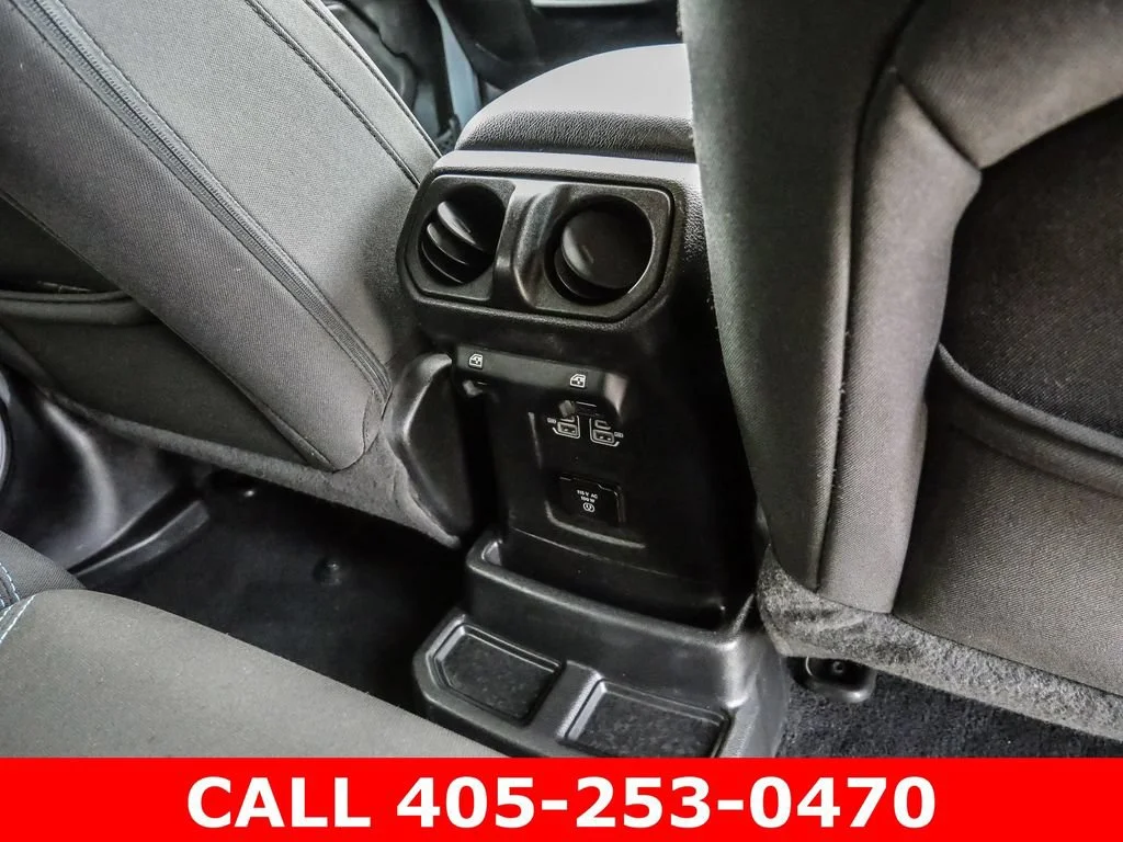 Used 2023 Silver Jeep Rubicon 4x4 image 30