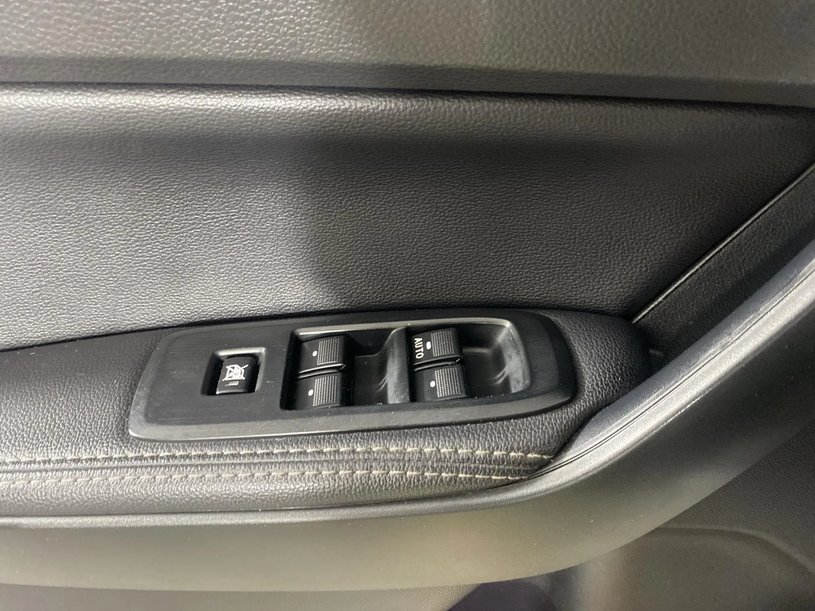 Used 2019 Magnetic Ford LARIAT image 22
