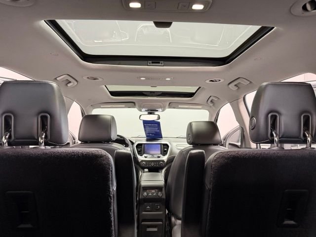 Certified Used 2017 Iridium Metallic GMC SLT-1 image 31